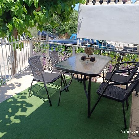 Ferienwohnung Georgias House 7 Min From Athens Airport Artemida  Exterior foto