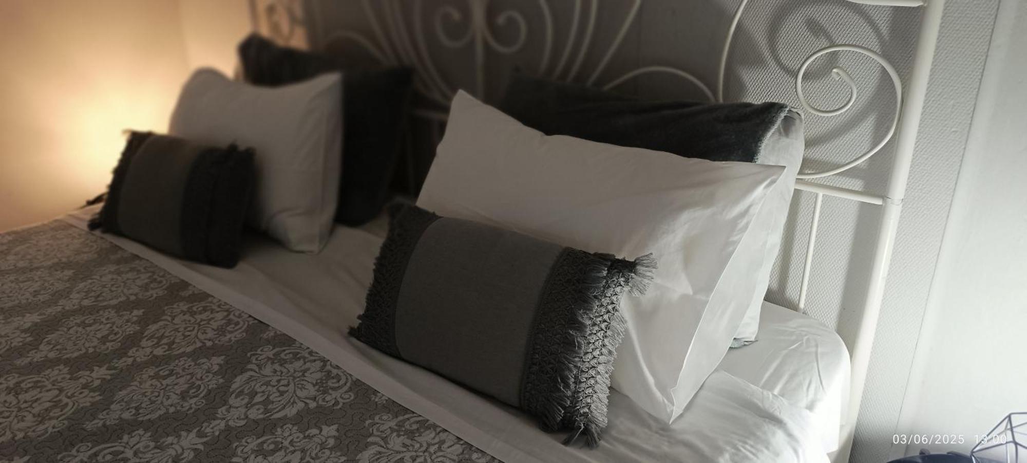 Ferienwohnung Georgias House 7 Min From Athens Airport Artemida  Exterior foto